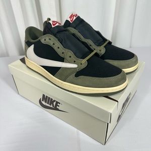 Jordan 1 low travis Scott Black Olive